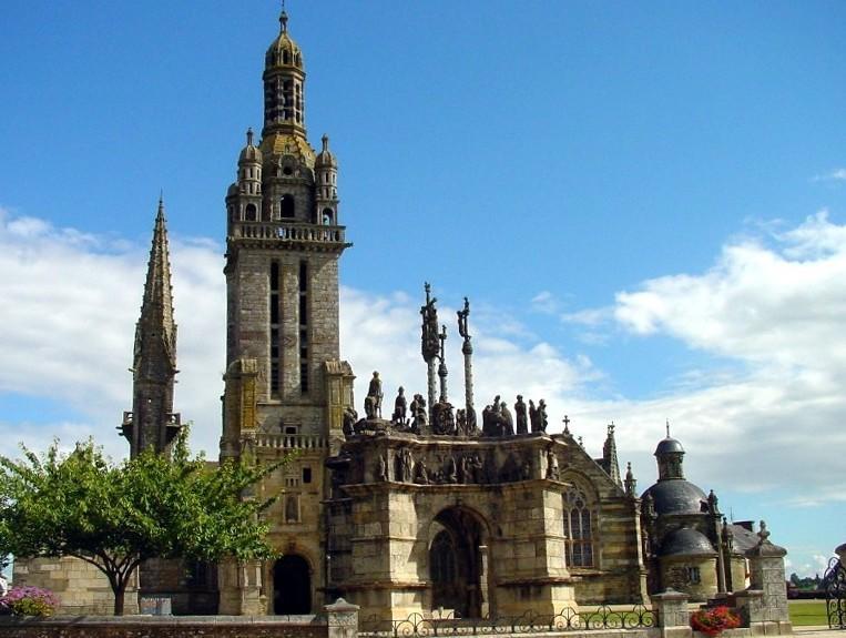 Gite Atypique Dans Une Chapelle Briec Exteriör bild